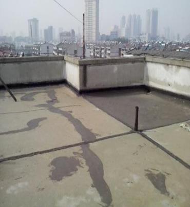 攀枝花市漏水维修 楼顶漏水是什么原因，楼顶漏水维修方法是什么?